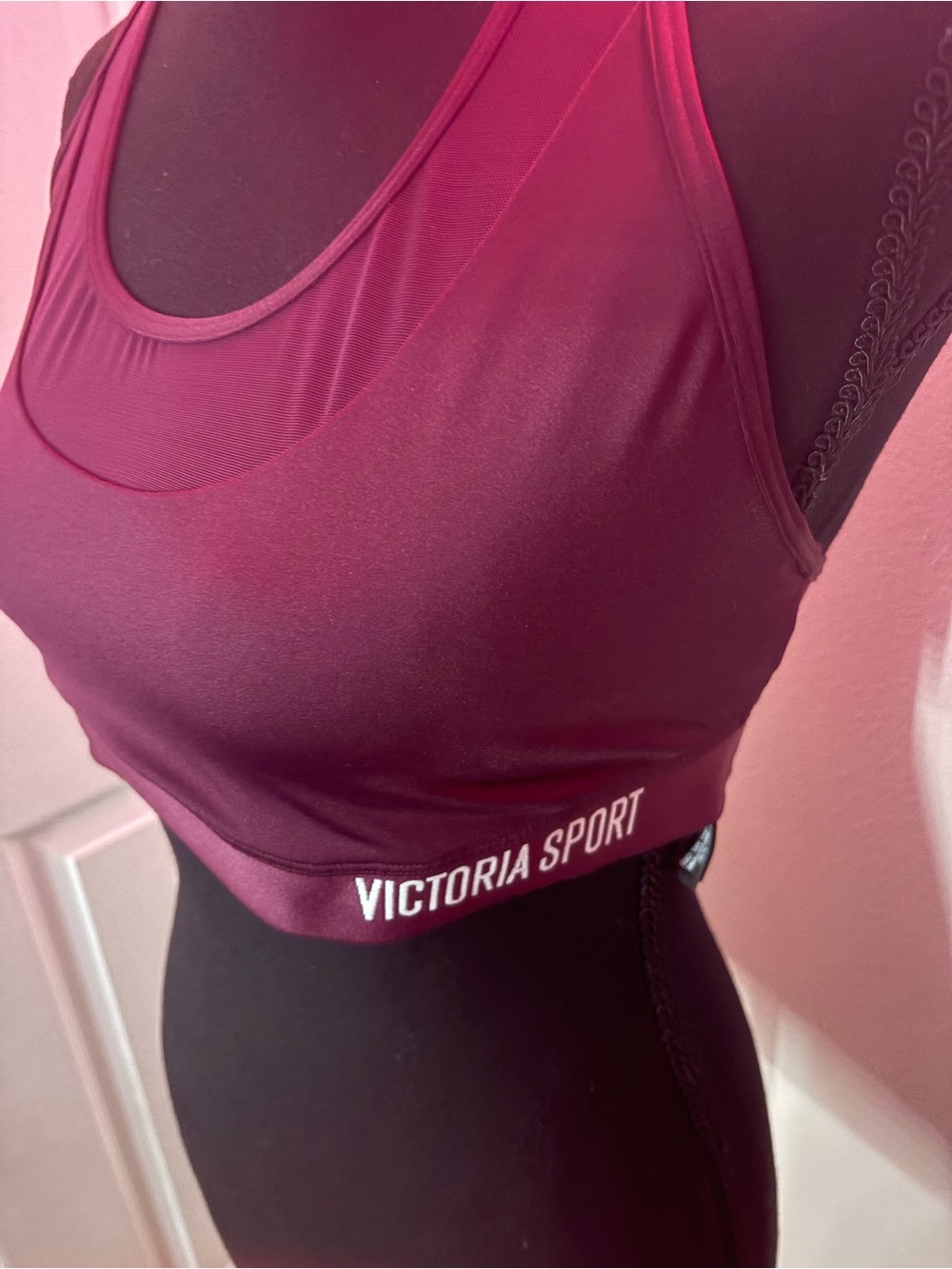 Victoria's Secret Burgundy Layered Scoop Sports Bra - Picture 2 of 4